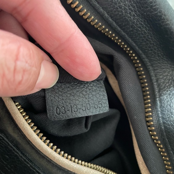 Chloe Black Leather Shoulder Bag with Gold Accents - Picture 4 of 7